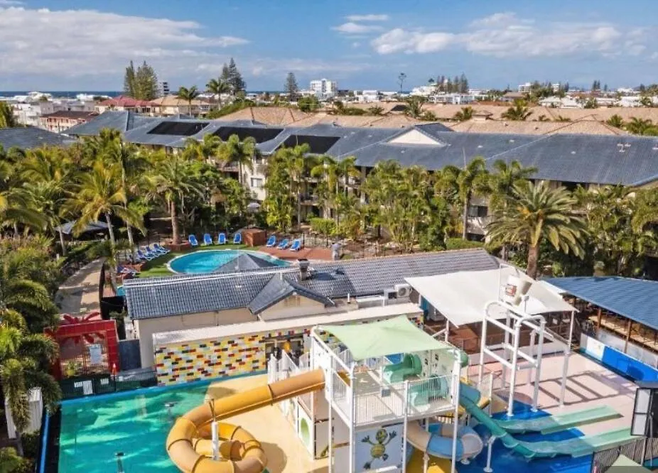 Ultimate Resort Getaway Pools, Waterslides And Steps From The Beach Gold Coast