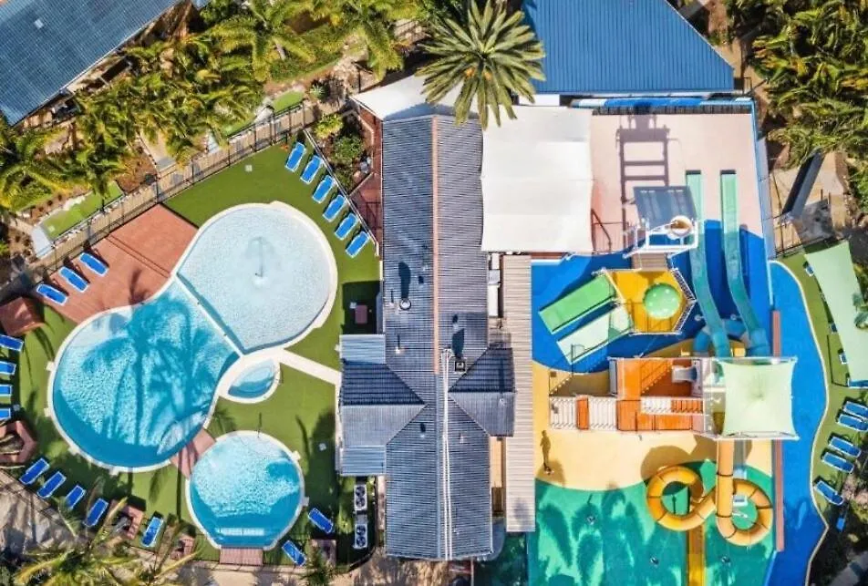 Ultimate Resort Getaway Pools, Waterslides And Steps From The Beach Gold Coast