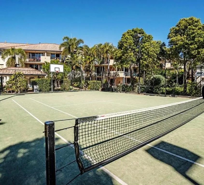 Apartment Ultimate Resort Getaway Pools, Waterslides And Steps From The Beach Gold Coast Australia